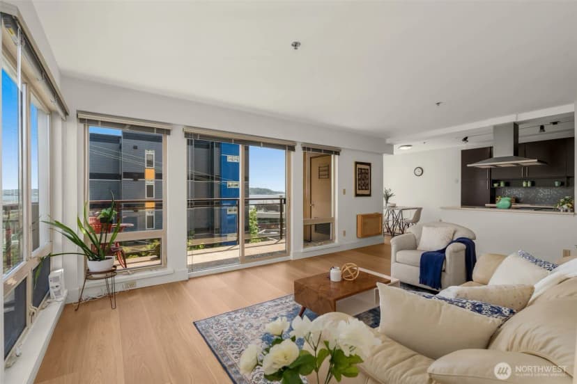 Property photo for 500 Fifth Avenue W #505, Seattle photo 5