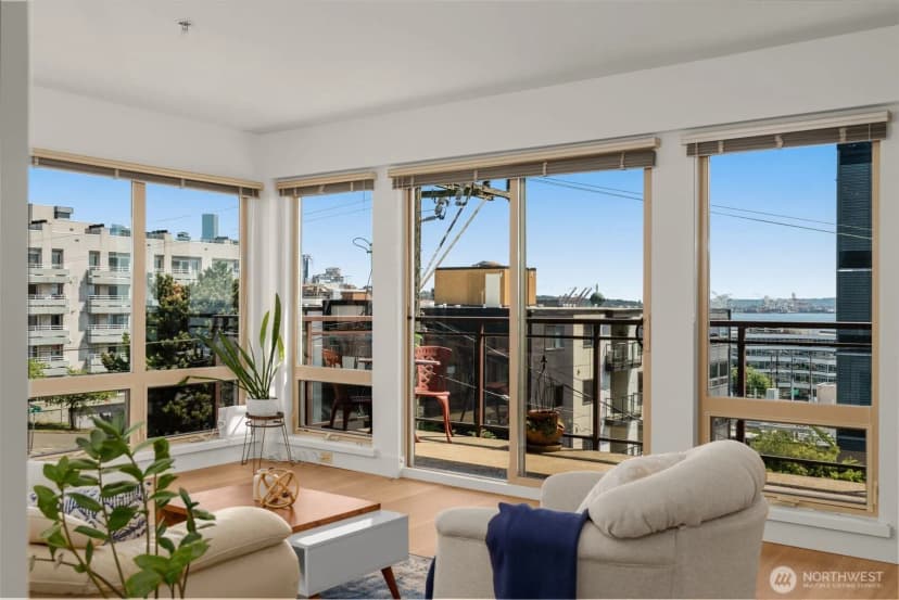Property photo for 500 Fifth Avenue W #505, Seattle photo 3