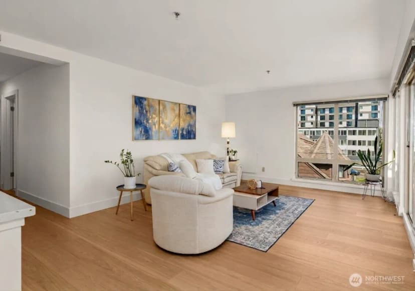 Property photo for 500 Fifth Avenue W #505, Seattle photo 6