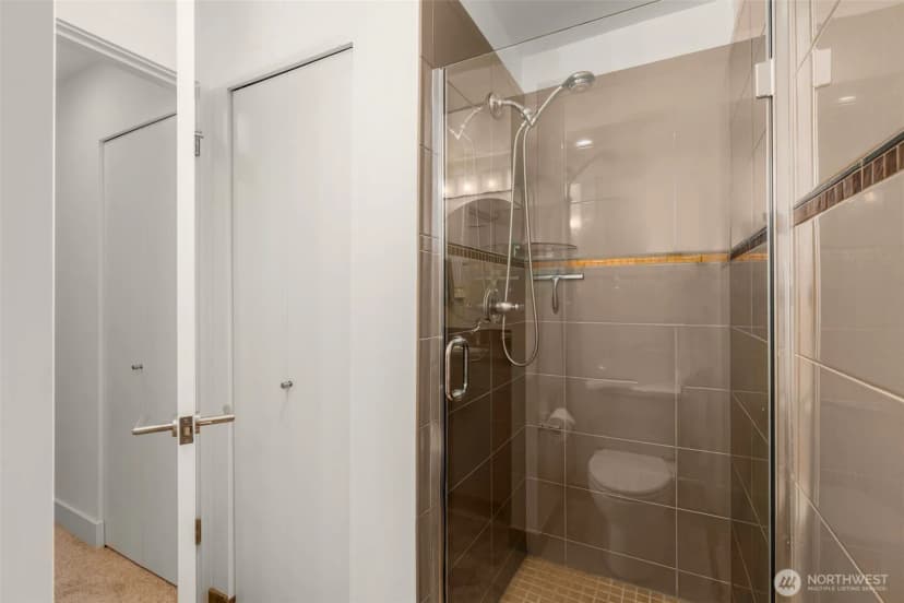 Property photo for 500 Fifth Avenue W #505, Seattle photo 18