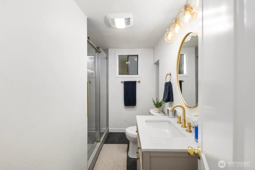 Property photo for 7132 34th Avenue Sw, Seattle photo 15