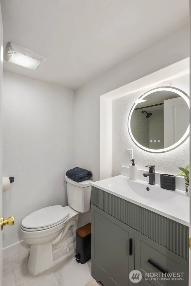 Property photo for 7132 34th Avenue Sw, Seattle photo 25