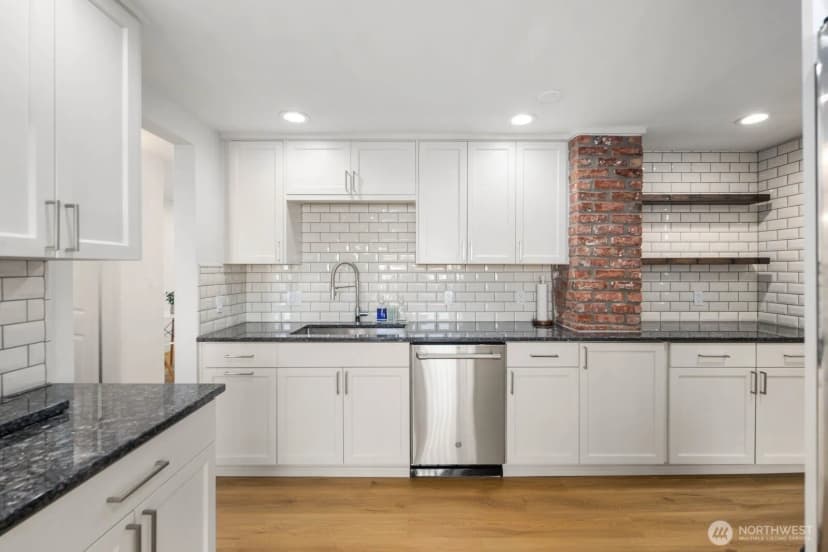 Property photo for 7132 34th Avenue Sw, Seattle photo 10