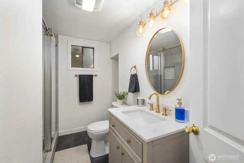 Property photo for 7132 34th Avenue Sw, Seattle photo 16