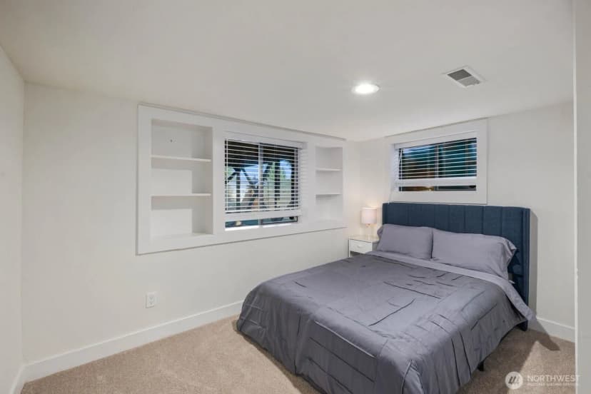 Property photo for 7132 34th Avenue Sw, Seattle photo 24