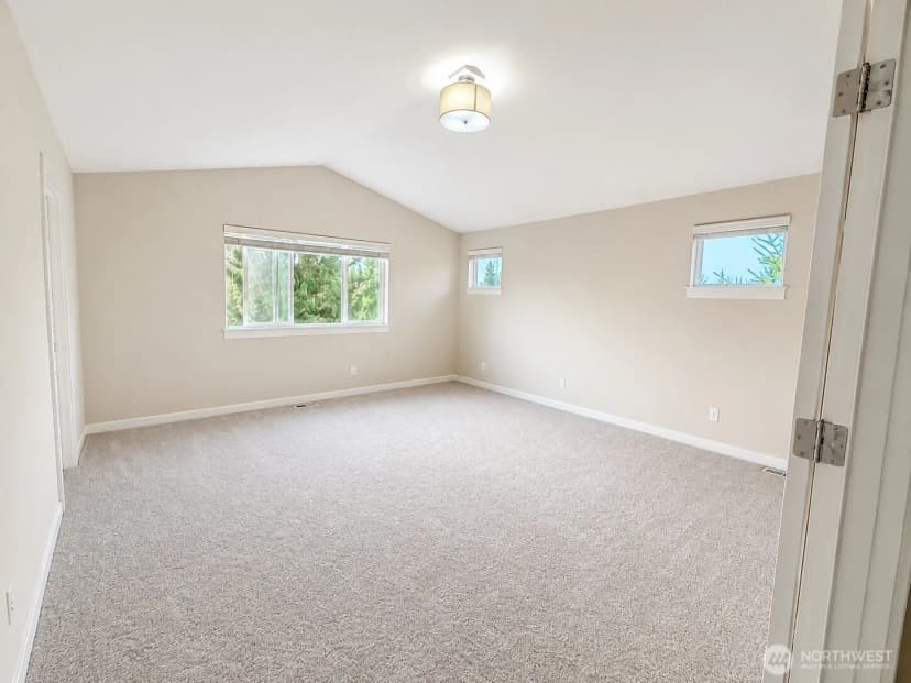 Property photo for 17602 40th Drive Se, Bothell photo 11