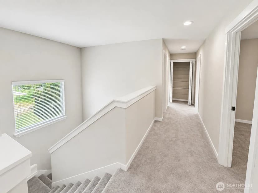 Property photo for 17602 40th Drive Se, Bothell photo 9
