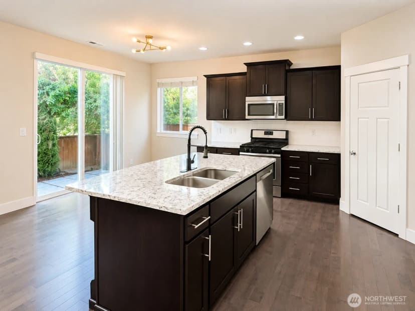 Property photo for 17602 40th Drive Se, Bothell photo 5
