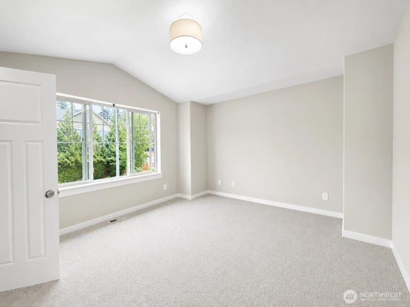 Property photo for 17602 40th Drive Se, Bothell photo 19