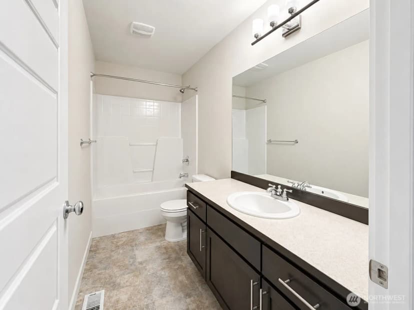 Property photo for 17602 40th Drive Se, Bothell photo 16