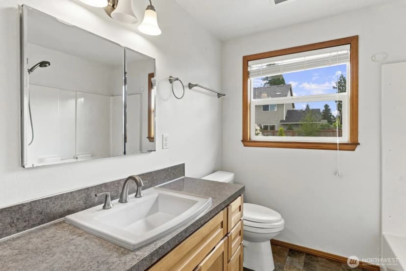 Property photo for 4543 19th Avenue Se, Lacey photo 14