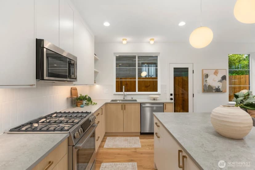 Property photo for 3938 S Angeline Street, Seattle photo 5