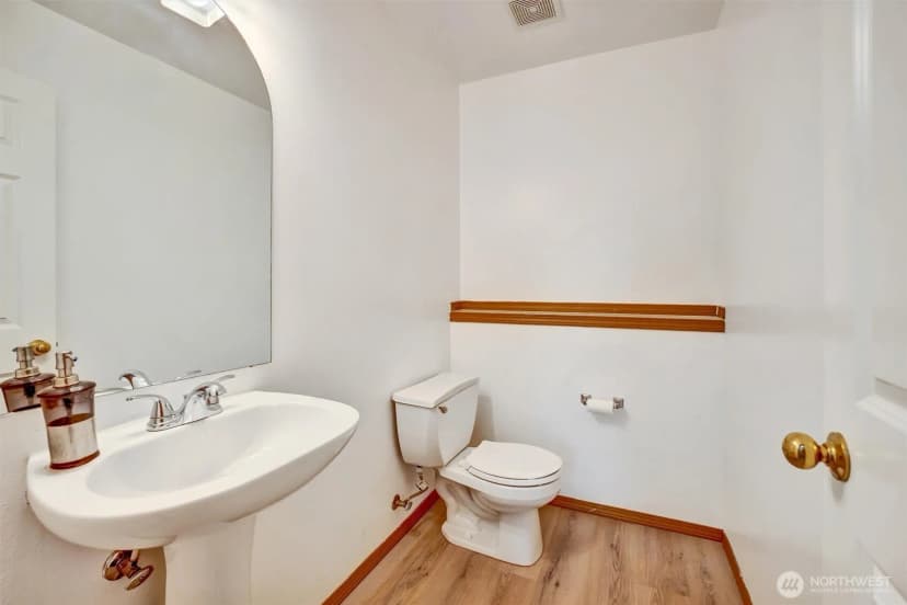 Property photo for 15 87th Avenue Ne #b, Lake Stevens photo 16