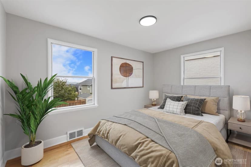 Property photo for 3712 37th Avenue Sw, Seattle photo 13