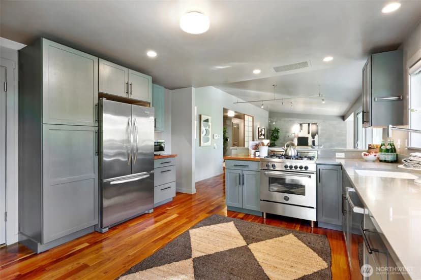 Property photo for 9822 Cherry Street, Edmonds photo 15