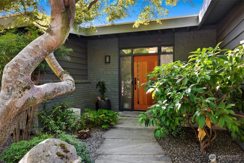 Property photo for 9822 Cherry Street, Edmonds