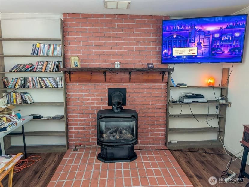 Property photo for 10270 State Route 101, Raymond photo 6