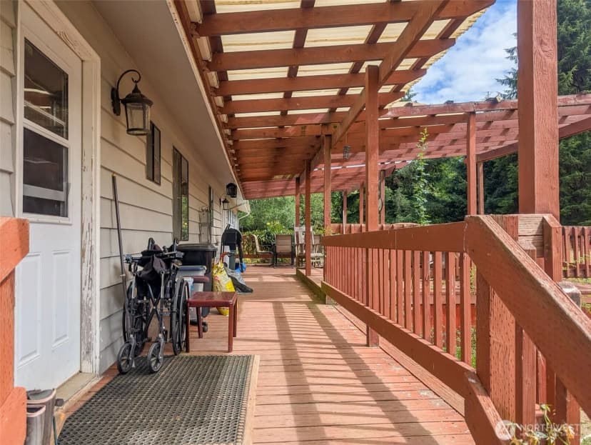 Property photo for 10270 State Route 101, Raymond photo 22