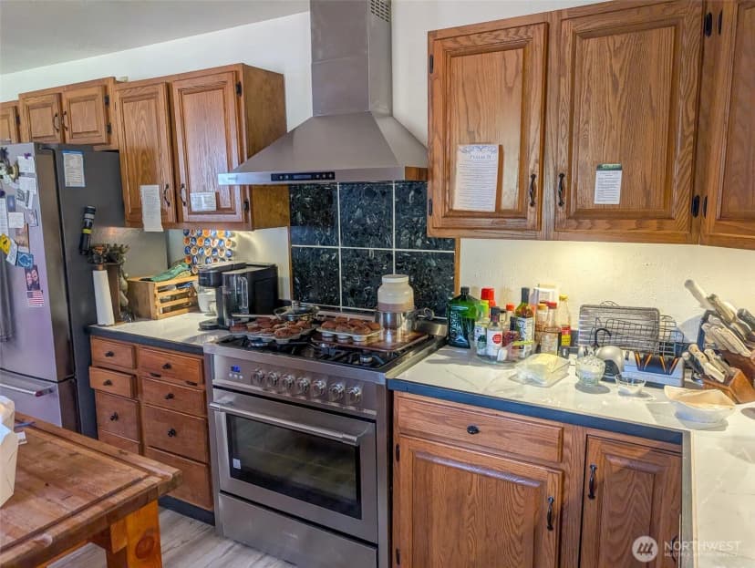 Property photo for 10270 State Route 101, Raymond photo 12