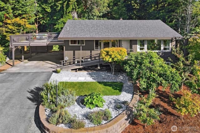 Property photo for 13748 16th Avenue Sw, Burien