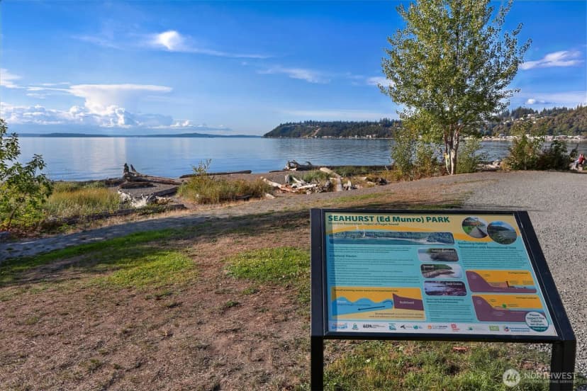 Property photo for 13748 16th Avenue Sw, Burien photo 35