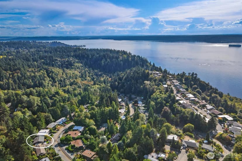 Property photo for 13748 16th Avenue Sw, Burien photo 40