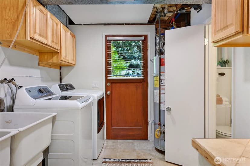 Property photo for 13748 16th Avenue Sw, Burien photo 26