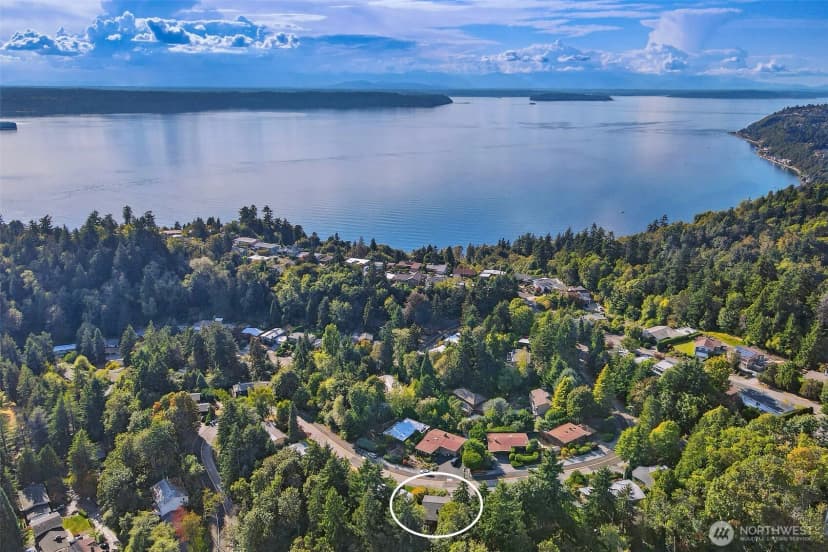 Property photo for 13748 16th Avenue Sw, Burien photo 39