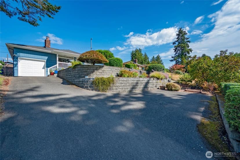 Property photo for 922 Ne 150th Street, Shoreline photo 34