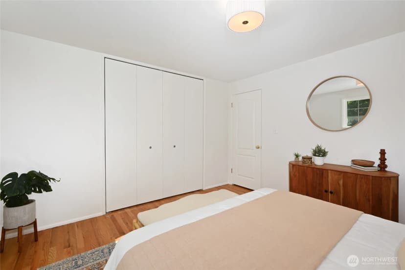Property photo for 922 Ne 150th Street, Shoreline photo 18