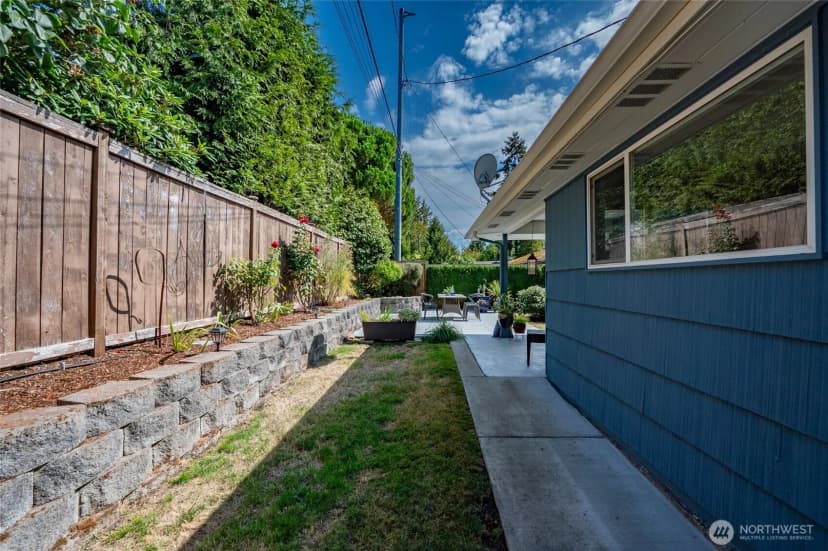 Property photo for 922 Ne 150th Street, Shoreline photo 27