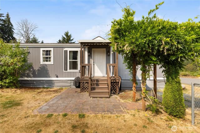 Property photo for 13708 108th Street Ct E #4, Puyallup photo 3