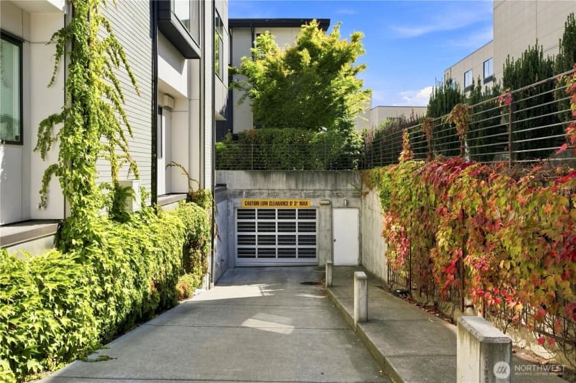Property photo for 313 Valley Street, Seattle photo 25