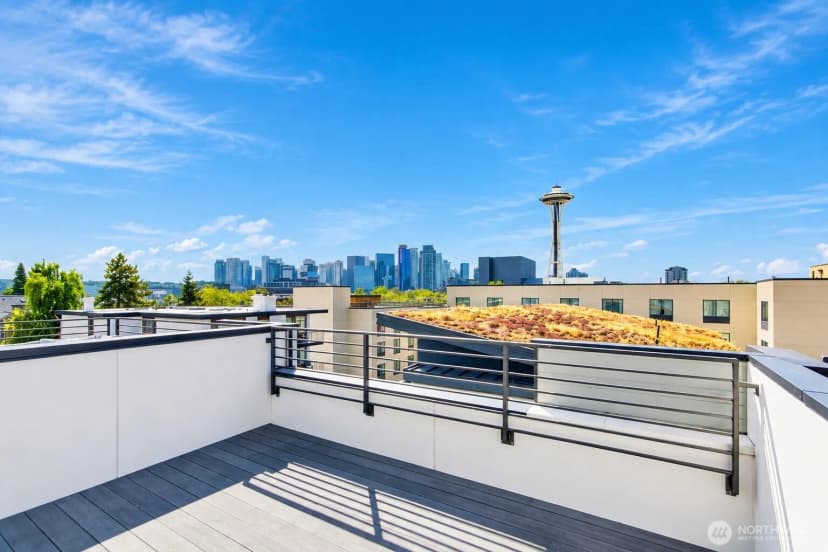 Property photo for 313 Valley Street, Seattle photo 3