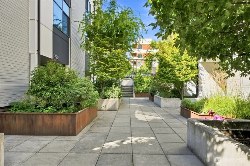 Property photo for 313 Valley Street, Seattle photo 26