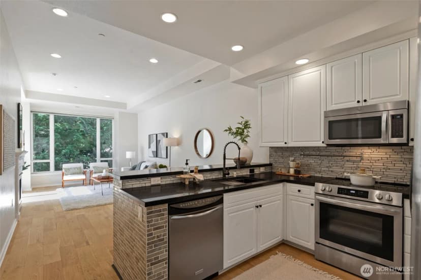 Property photo for 1709 134th Avenue Se #22, Bellevue photo 10