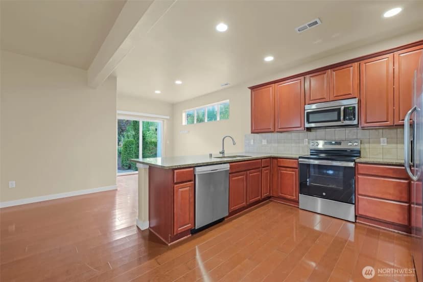 Property photo for 9320 Stevens Court Ne, Olympia photo 15