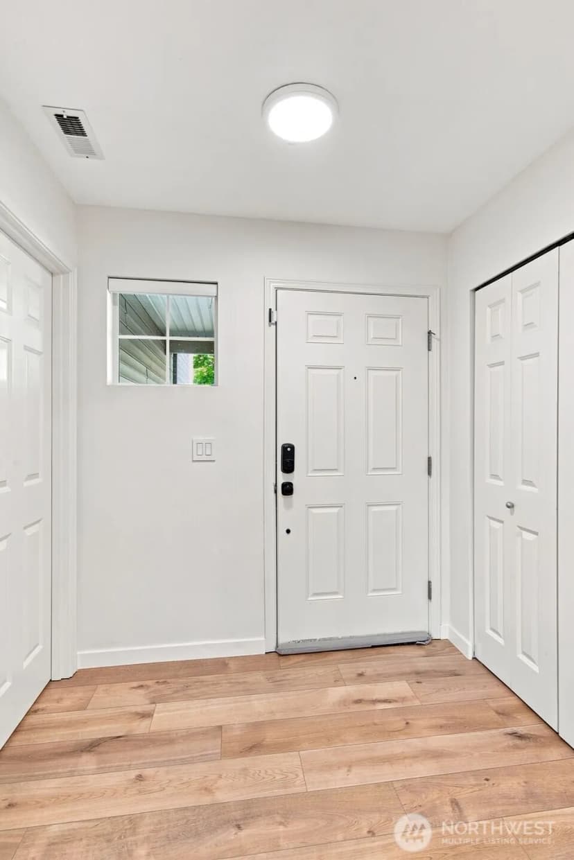 Property photo for 13329 Se 227th Place, Kent photo 4