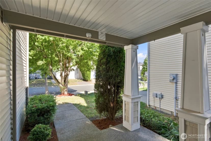 Property photo for 13329 Se 227th Place, Kent photo 2