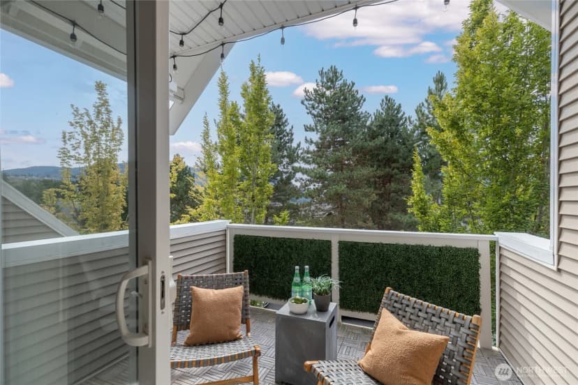 Property photo for 23120 Se Black Nugget Road #l4, Issaquah photo 26
