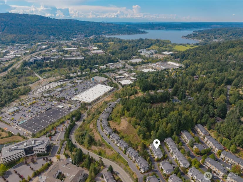 Property photo for 23120 Se Black Nugget Road #l4, Issaquah photo 31
