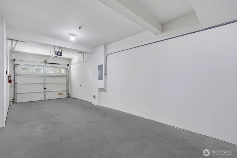 Property photo for 23120 Se Black Nugget Road #l4, Issaquah photo 28