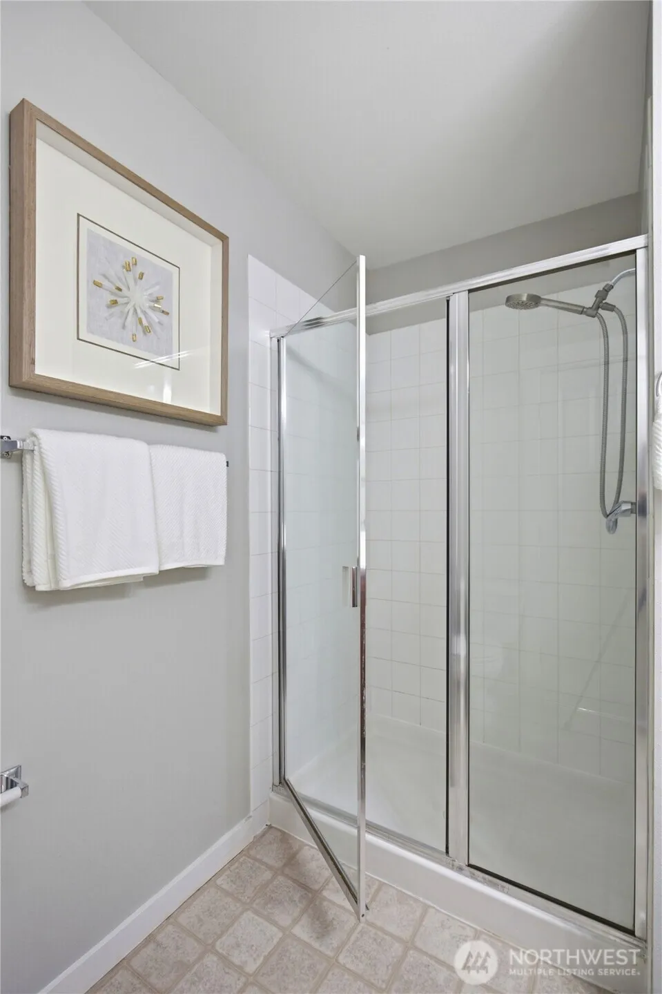 Property photo for 23120 Se Black Nugget Road #l4, Issaquah photo 11