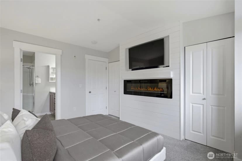 Property photo for 23120 Se Black Nugget Road #l4, Issaquah photo 7