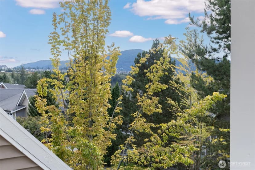 Property photo for 23120 Se Black Nugget Road #l4, Issaquah photo 27