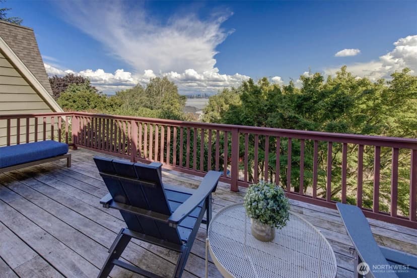Property photo for 2321 33rd Avenue S, Seattle photo 31