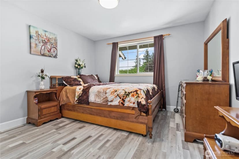 Property photo for 7511 Hannegan Road, Lynden photo 17