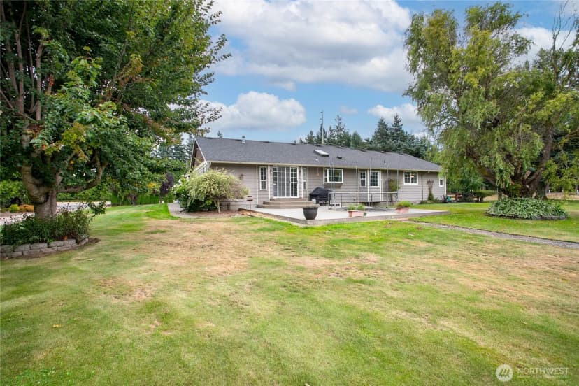 Property photo for 7511 Hannegan Road, Lynden photo 31