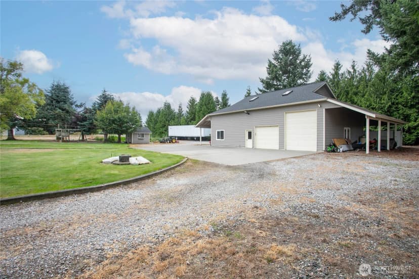 Property photo for 7511 Hannegan Road, Lynden photo 37