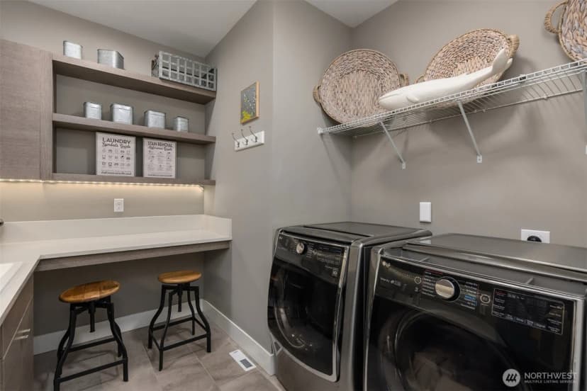 Property photo for 8777 Ne Winslow Grove Court, Bainbridge Island photo 32